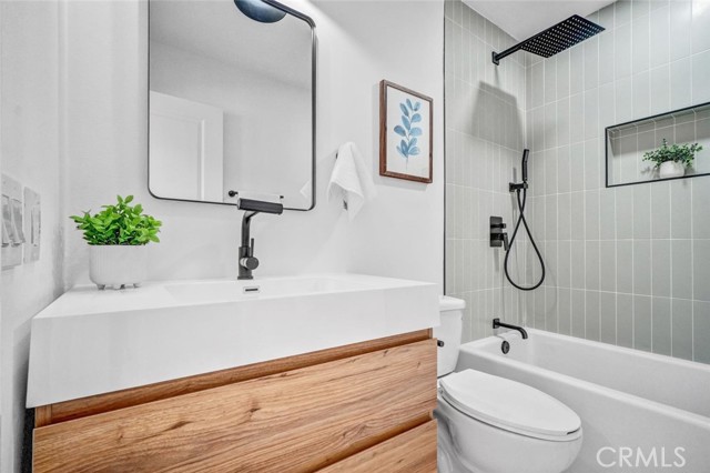 738 Amberwood Drive, Santa Ana CA: https://media.crmls.org/medias/02463d4d-db47-4ffe-a80a-24ebb82d221c.jpg