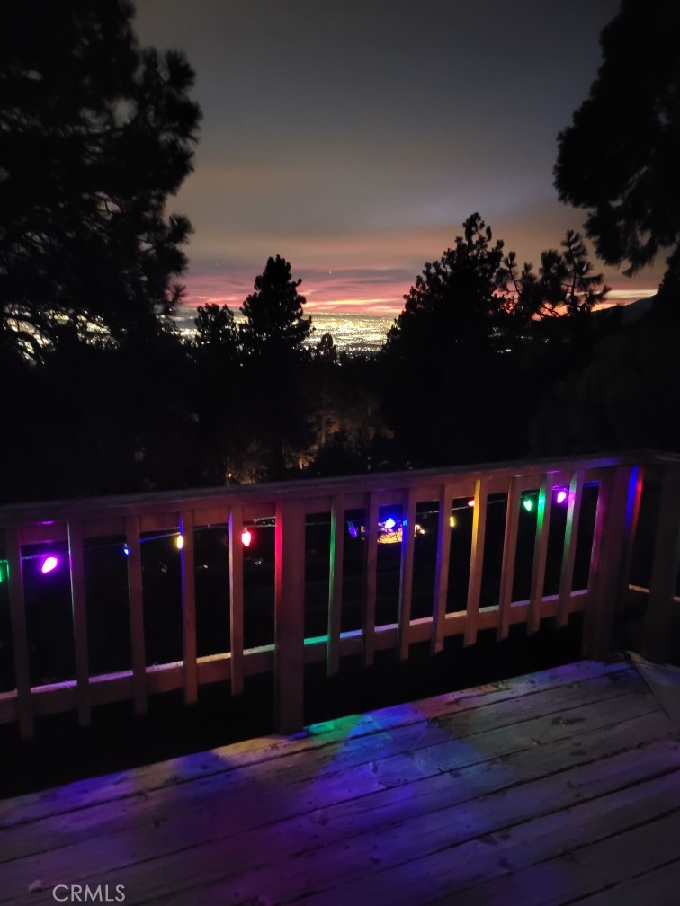 https://media.crmls.org/medias/02466298-3bde-43f8-a589-7e858dcf4da3.jpg?preset=X-Large