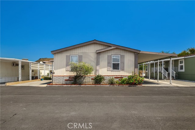 Detail Gallery Image 1 of 1 For 1166 S Riverside #81,  Rialto,  CA 92376 - 4 Beds | 2 Baths