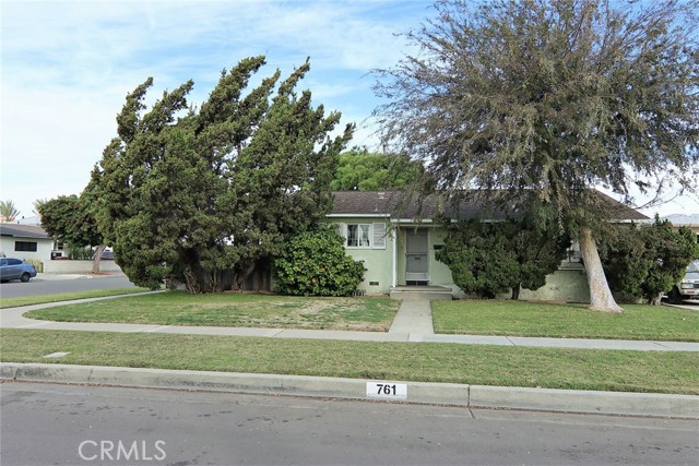 761 W Woodcrest Ave, Fullerton, CA 92832