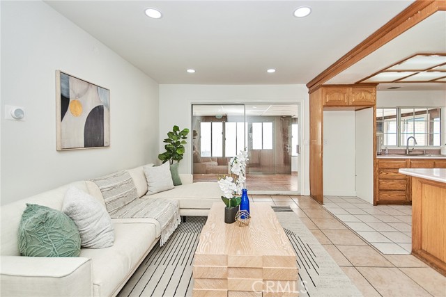 12684 Palm Street, Cerritos CA: https://media.crmls.org/medias/0247967e-b4bb-4098-b3e8-de4fcbd0cf6c.jpg