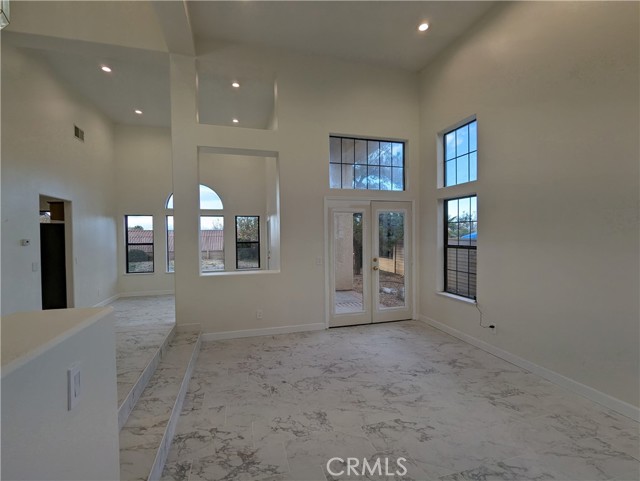 Detail Gallery Image 13 of 66 For 42057 Parkmont Dr, Quartz Hill,  CA 93536 - 5 Beds | 3 Baths