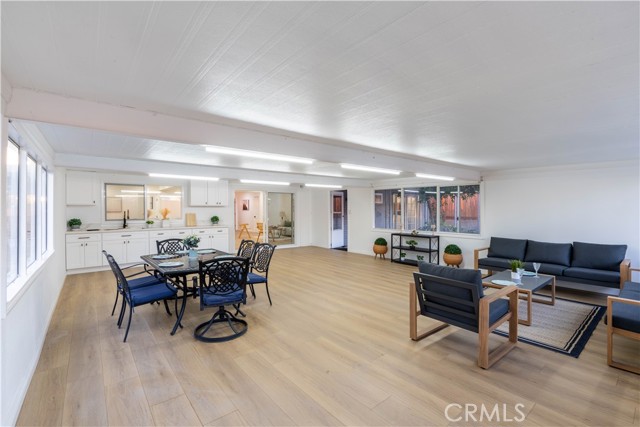 Detail Gallery Image 8 of 28 For 5245 N Mountain View, San Bernardino,  CA 92407 - 5 Beds | 2 Baths