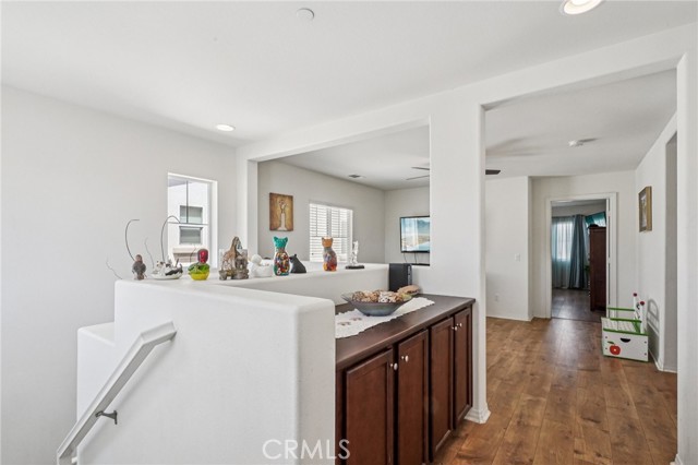 6562 Crescendo Court, Eastvale CA: https://media.crmls.org/medias/0248ac19-ee25-412b-81cf-2756aeb1af52.jpg