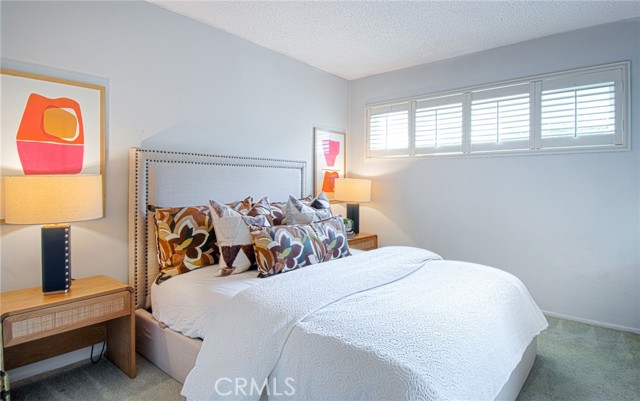 Detail Gallery Image 21 of 42 For 395 Meadow Ln, Newport Beach,  CA 92660 - 3 Beds | 3 Baths