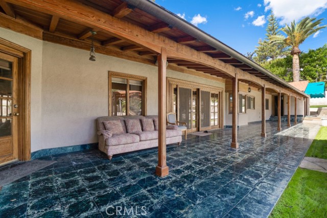 Image 45 of 58 For 2205 Catalina Street