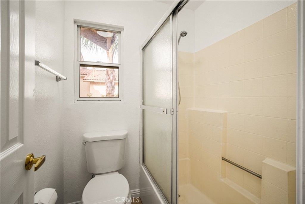 https://media.crmls.org/medias/024b41a7-0443-41ce-8506-d7875ff8ba59.jpg?preset=X-Large