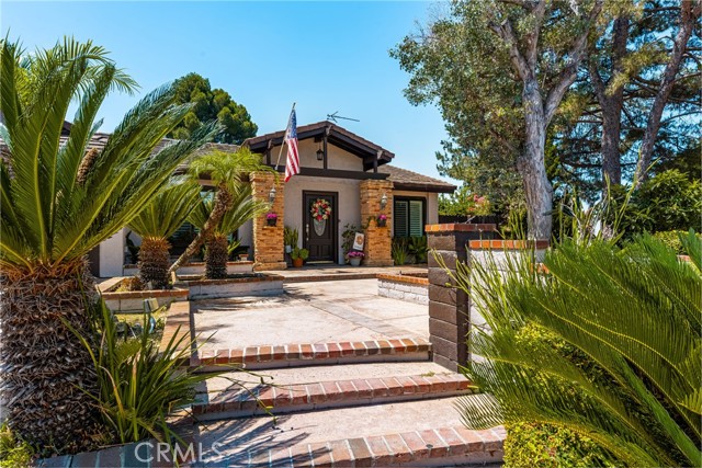 Detail Gallery Image 3 of 54 For 1520 E Newcrest Dr, West Covina,  CA 91792 - 3 Beds | 2 Baths