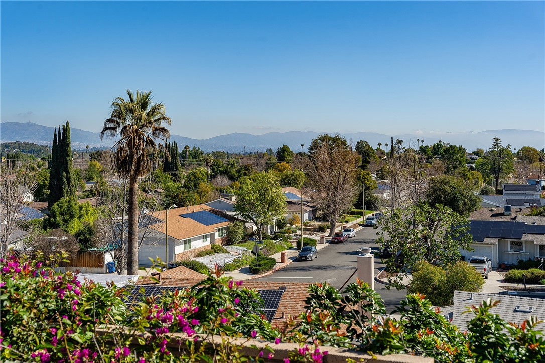 Detail Gallery Image 33 of 41 For 23925 Crosson Dr, Woodland Hills,  CA 91367 - 4 Beds | 4 Baths