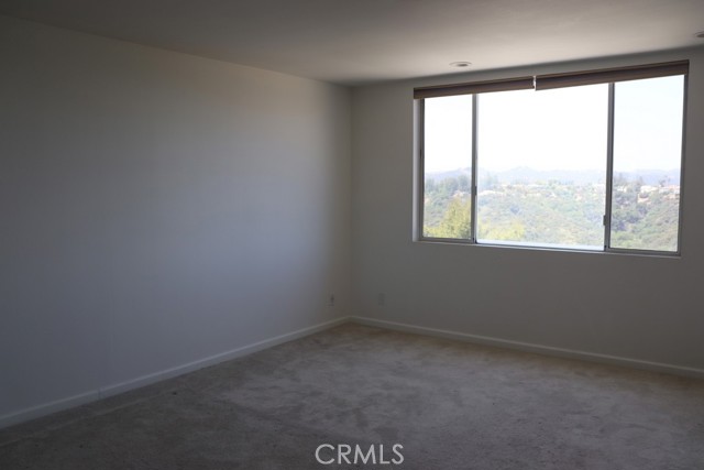 2385 Roscomare Road, Bel Air CA: https://media.crmls.org/medias/024cd65c-ce4f-449b-aab1-c71083cd6720.jpg