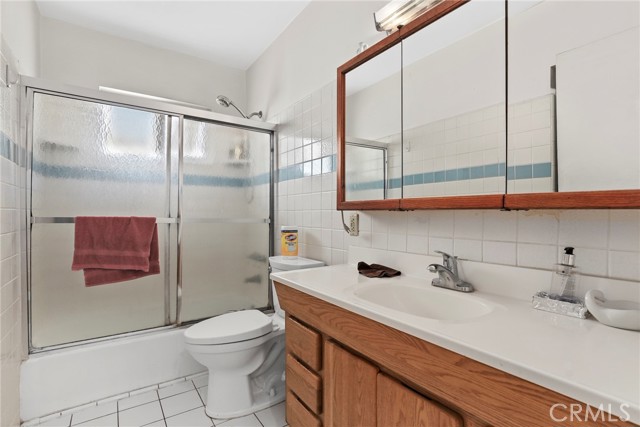 2508 El Paseo, Alhambra CA: https://media.crmls.org/medias/024df6af-b18a-42ce-b325-ae7d8d3aaf59.jpg