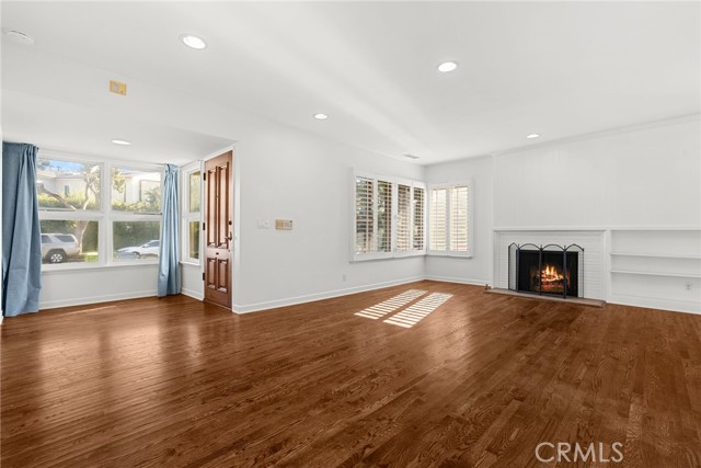 Detail Gallery Image 4 of 37 For 861 Kagawa St, Pacific Palisades,  CA 90272 - 4 Beds | 3/1 Baths