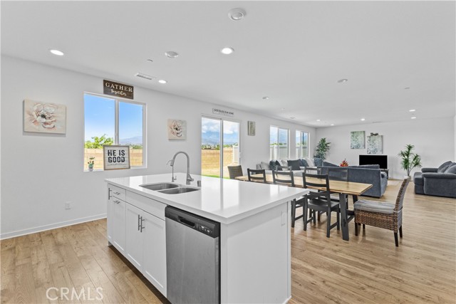 Image 11 of 44 For 36780 Arietta Way