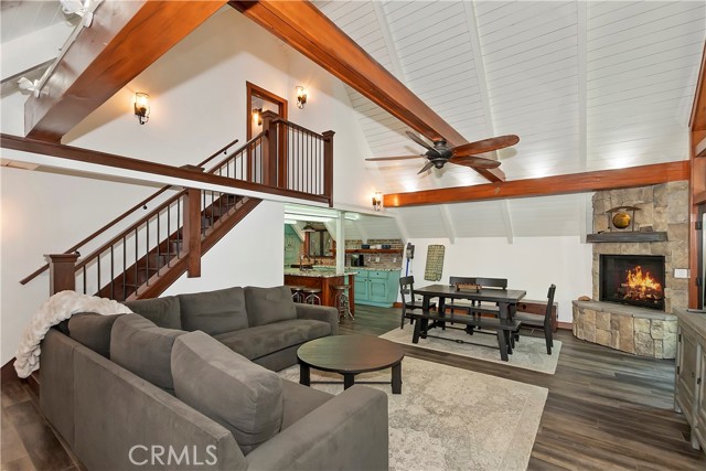 Detail Gallery Image 7 of 38 For 369 Emerald Way, Lake Arrowhead,  CA 92352 - 4 Beds | 2 Baths