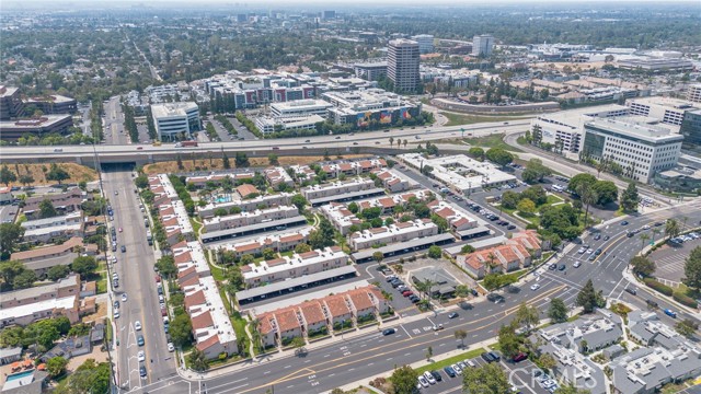 Detail Gallery Image 35 of 36 For 700 W La Veta Ave #I3,  Orange,  CA 92868 - 2 Beds | 2 Baths