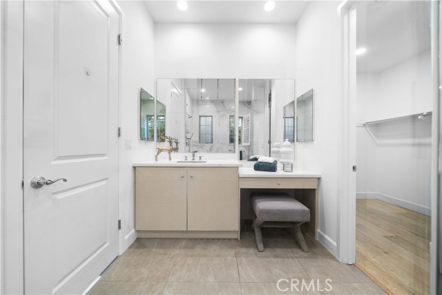 Detail Gallery Image 16 of 62 For 26 Lowland, Irvine,  CA 92602 - 5 Beds | 5/1 Baths