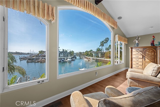 Detail Gallery Image 48 of 75 For 221 Rivo Alto Canal, Long Beach,  CA 90803 - 4 Beds | 5 Baths