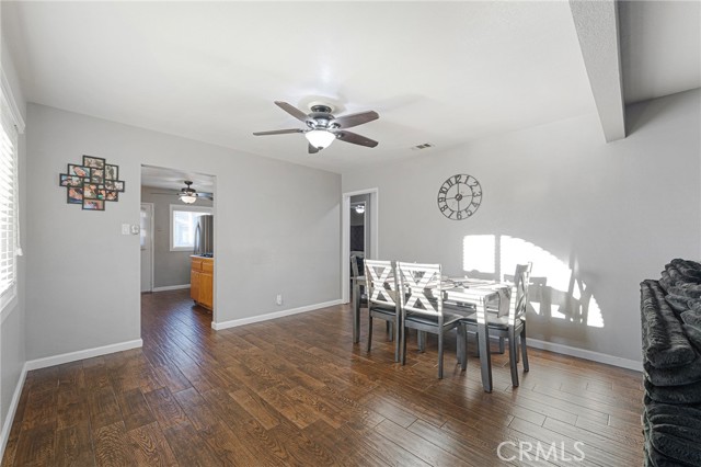 9646 Palmetto Avenue, Fontana CA: https://media.crmls.org/medias/0251f29b-2f7a-4124-a492-50cfd6bf0035.jpg