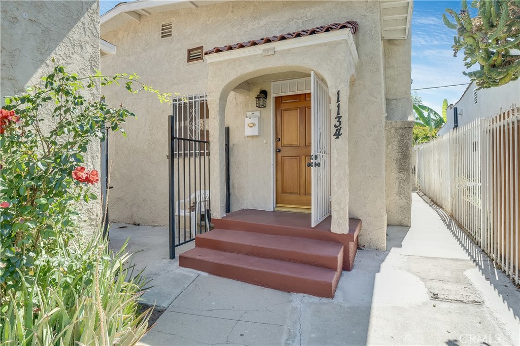 1130 N Mariposa Avenue, Hollywood, CA 90029