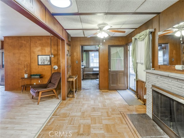 540 Hacienda Drive, Monrovia CA: https://media.crmls.org/medias/0253ac9b-3c1f-416f-b0e4-fd78eaf45668.jpg