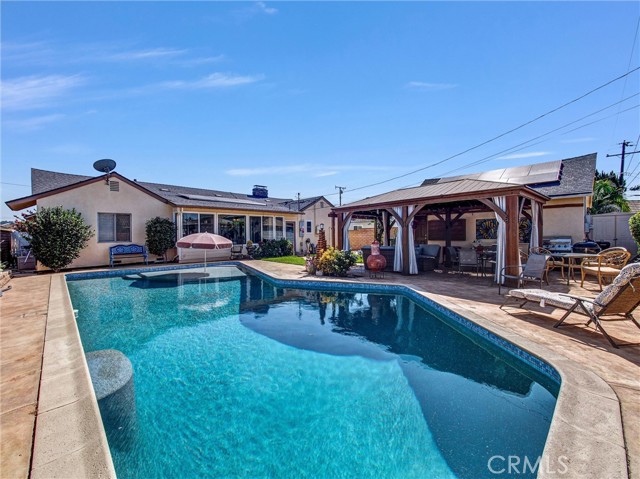 1461 E Grovecenter Street, Covina CA: https://media.crmls.org/medias/0253d7a6-47a0-4342-8aef-82bf37817006.jpg