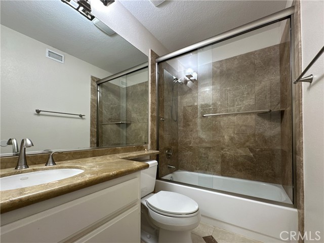 26582 Via Mondelo, Mission Viejo CA: https://media.crmls.org/medias/025425a0-87fa-4ffd-b2d6-27295b50e97d.jpg