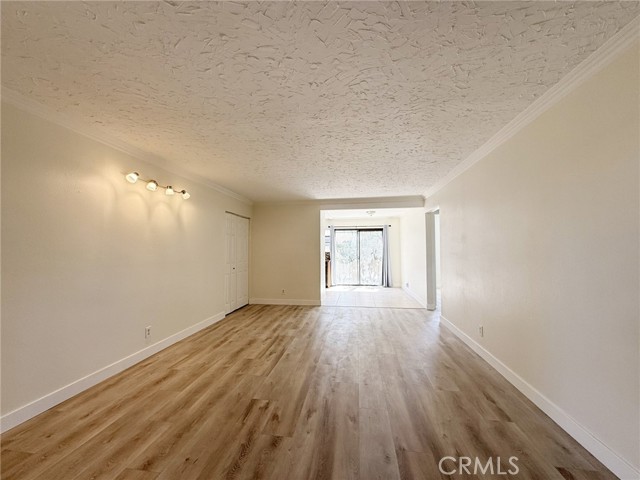 Detail Gallery Image 2 of 23 For 231 Springview, Irvine,  CA 92620 - 2 Beds | 1 Baths