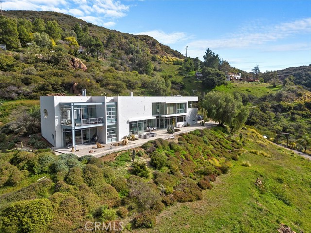 Detail Gallery Image 7 of 62 For 22581 Mansie Rd, Malibu,  CA 90265 - 4 Beds | 3/1 Baths