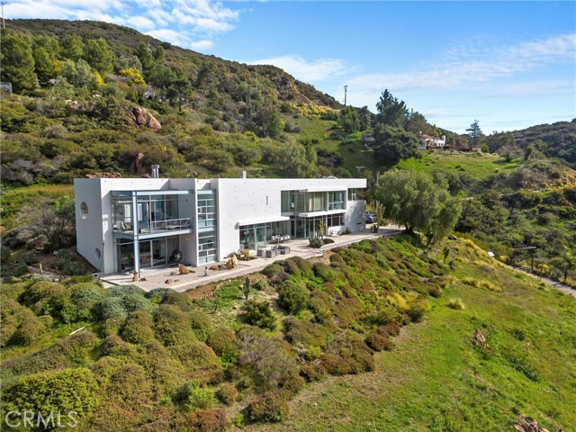 Detail Gallery Image 7 of 62 For 22581 Mansie Rd, Malibu,  CA 90265 - 4 Beds | 3/1 Baths