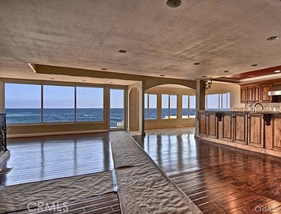 Detail Gallery Image 3 of 26 For 621 Loretta Dr, Laguna Beach,  CA 92651 - 5 Beds | 4/1 Baths