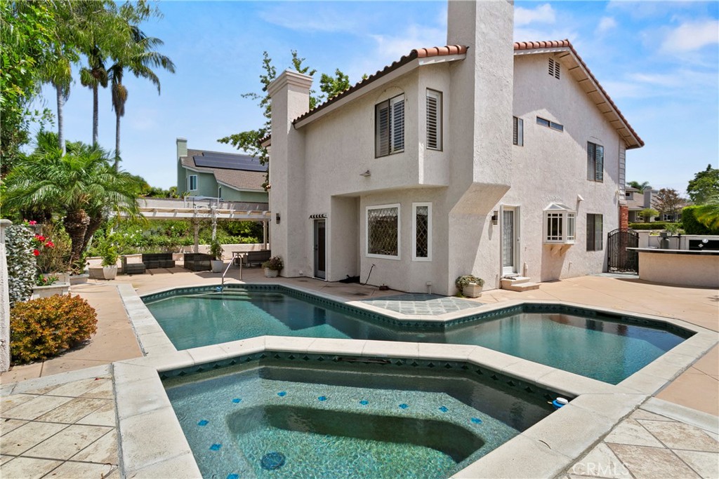 0255e6f0 33af 4045 8879 8317b00c326e