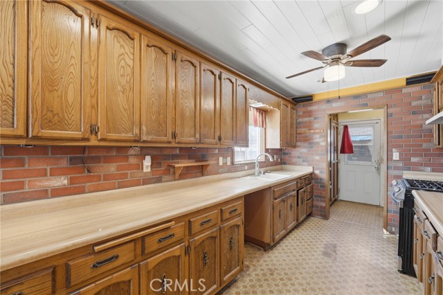 Detail Gallery Image 6 of 36 For 5323 Briercrest Ave., Lakewood,  CA 90713 - 3 Beds | 2 Baths