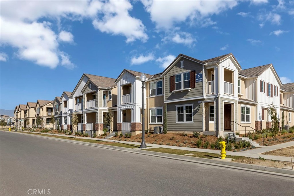 4264 S Hermosa Paseo