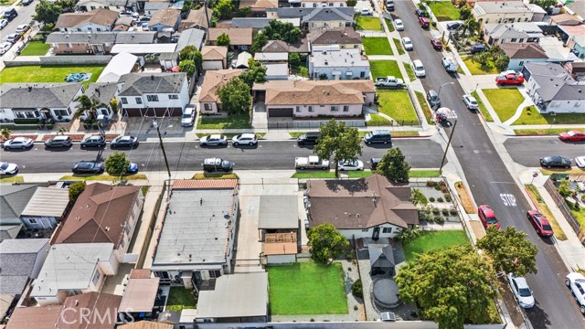 5304 Carmelita Avenue, Maywood CA: https://media.crmls.org/medias/025683d8-6f3c-4ea8-a9d6-0572a6d56afc.jpg