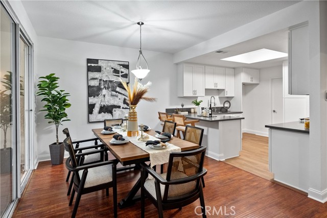 19431 Rue De Valore, Lake Forest CA: https://media.crmls.org/medias/0256ae25-5cc8-4f45-ac8c-415505ef38e1.jpg