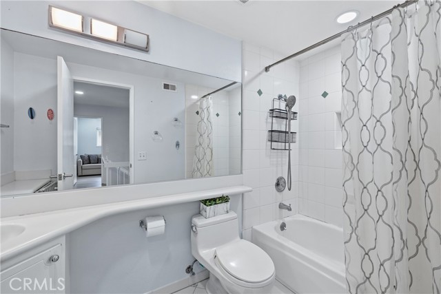 Image 27 of 60 For 4395 Avenida Carmel