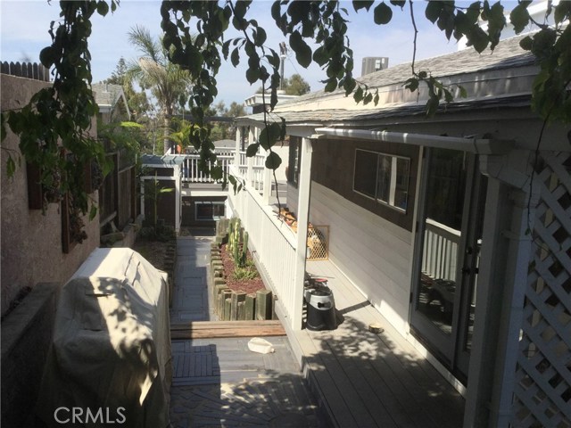 1906 Ava Avenue, Hermosa Beach, California 90254, 2 Bedrooms Bedrooms, ,2 BathroomsBathrooms,Residential,Sold,Ava,SB17079400