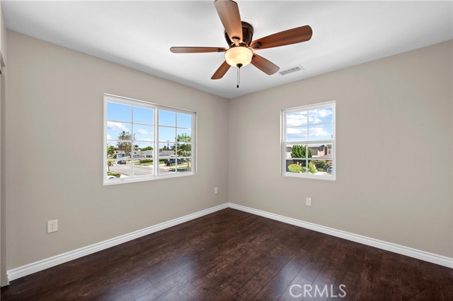 15291 Newcastle Lane, Huntington Beach CA: https://media.crmls.org/medias/0258b7a7-33d4-4a90-a7b4-b5ff60ce707a.jpg