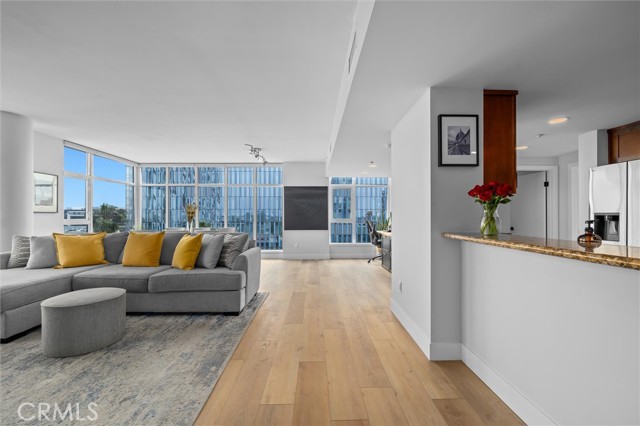 400 W Ocean Boulevard, Long Beach CA: https://media.crmls.org/medias/0258ffec-c1ba-468d-9573-006b85e4e921.jpg
