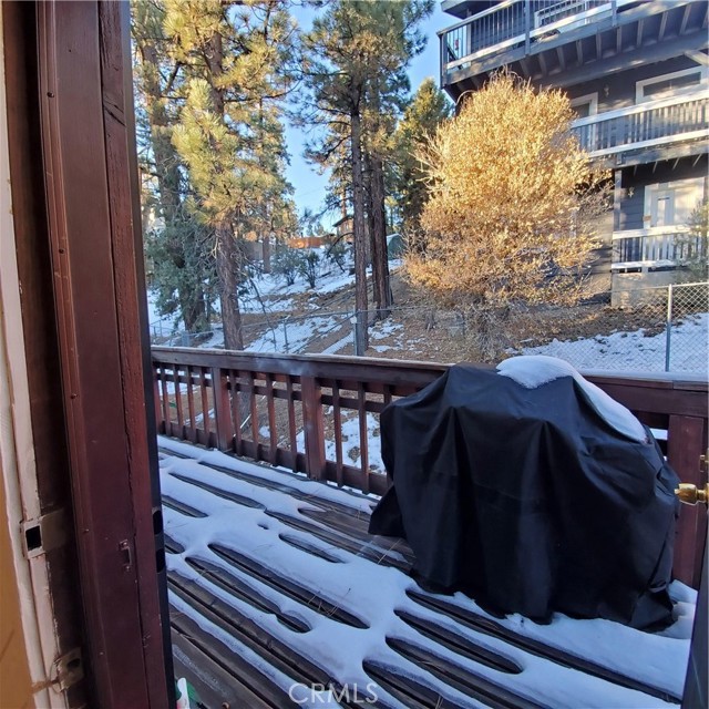 Detail Gallery Image 13 of 16 For 720 W Big Bear Bld, Big Bear City,  CA 92314 - 2 Beds | 2 Baths