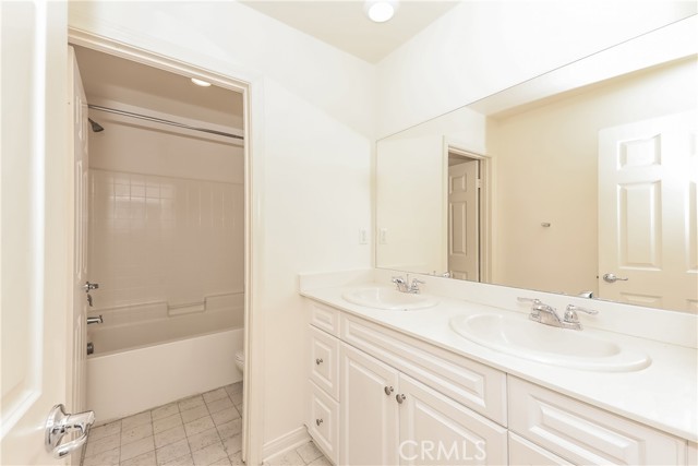 Detail Gallery Image 8 of 14 For 7460 Jersey St, Chino,  CA 91708 - 4 Beds | 2/1 Baths