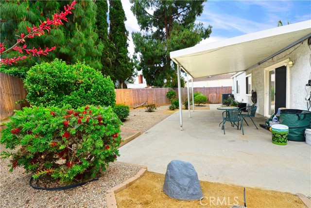 13142 Reedley Street, Arleta CA: https://media.crmls.org/medias/025a7964-1fca-4b25-bfd3-e470e27b756a.jpg