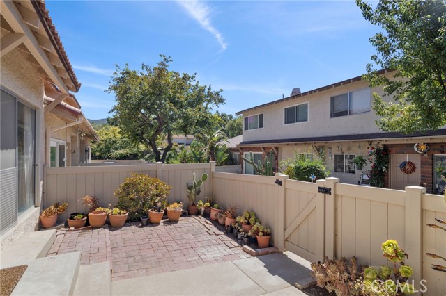 1321 Ramona Dr, Newbury Park, CA 91320