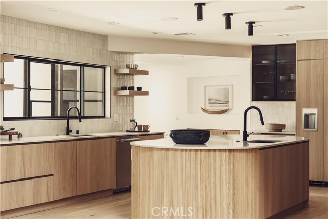 4195 Alonzo Avenue, Encino CA: https://media.crmls.org/medias/025c1916-57f0-4c03-9662-ff2cd7fd7ee0.jpg