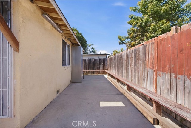 512 South Willowbrook photo 4