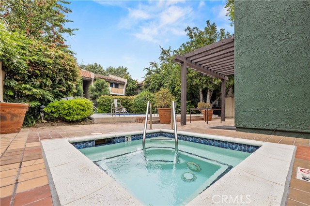 Detail Gallery Image 20 of 27 For 7439 Woodman Ave. #35,  Van Nuys,  CA 91405 - 2 Beds | 1 Baths