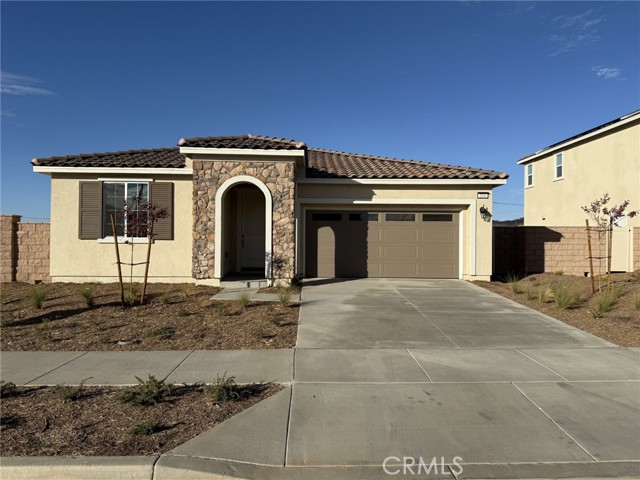 Detail Gallery Image 1 of 6 For 194 Berrybush St, Hemet,  CA 92543 - 4 Beds | 3 Baths