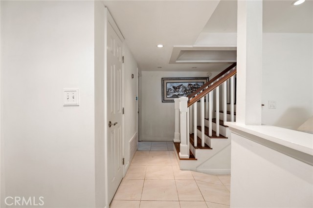 23900 Darbun Drive, Newhall CA: https://media.crmls.org/medias/025e5350-33a6-4383-b9bc-5d3961fb1488.jpg