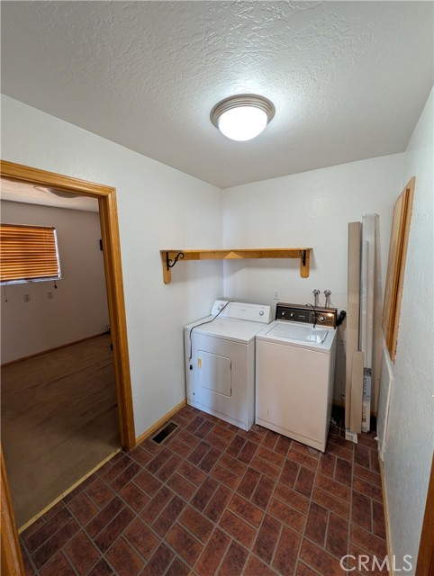 31487 Old City Creek, Running Springs, CA 92382