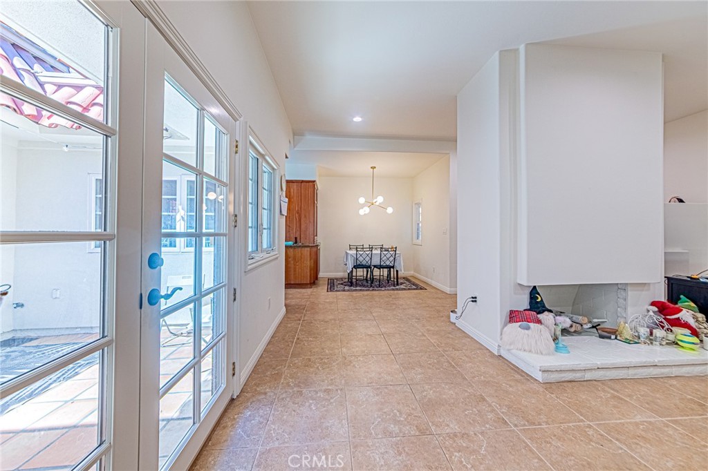 MLS #OC25275814 image #11